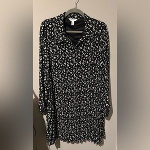 Women’s knee length dress